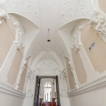 Danube 3br, 2 Bathr Quiet Apt At Market Hall Apartment Budapest